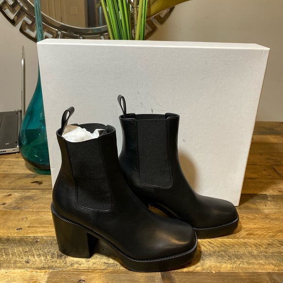 Balenciaga Chelsea Platform Boots - Picture 5 of 8